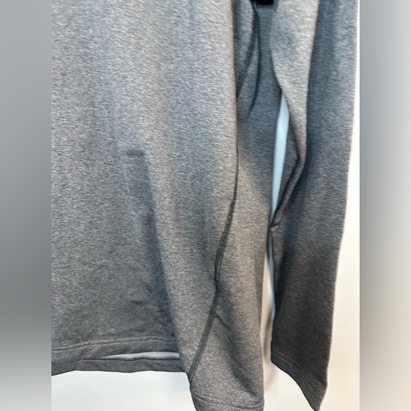 Under armor Men's Gray Long Sleeve Compression Shirt - Picture 2 of 10